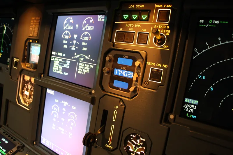 Instrumente im Flugsimulator von Lufthansa Aviation Training